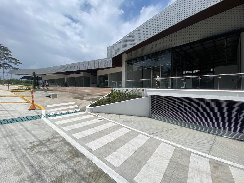 ISLA ARRIENDO MALL NORTE ARMENIA 11.jpg
