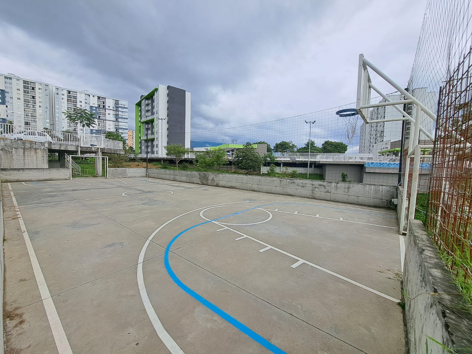 apartamento amoblado al sur de armenia con zonas sociales, piscina salon social (1).jpeg