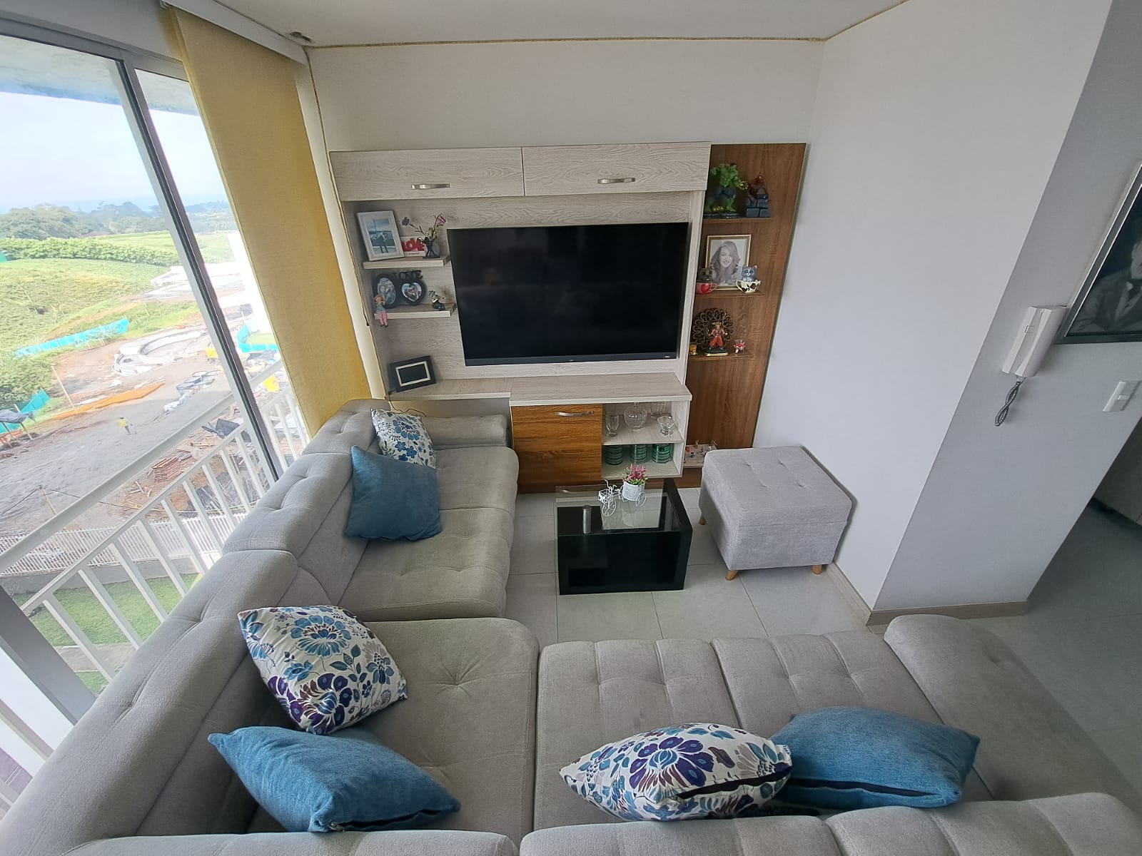 apartamento amoblado al sur de armenia amplio en conjunt cerrado con piscina (13).jpeg
