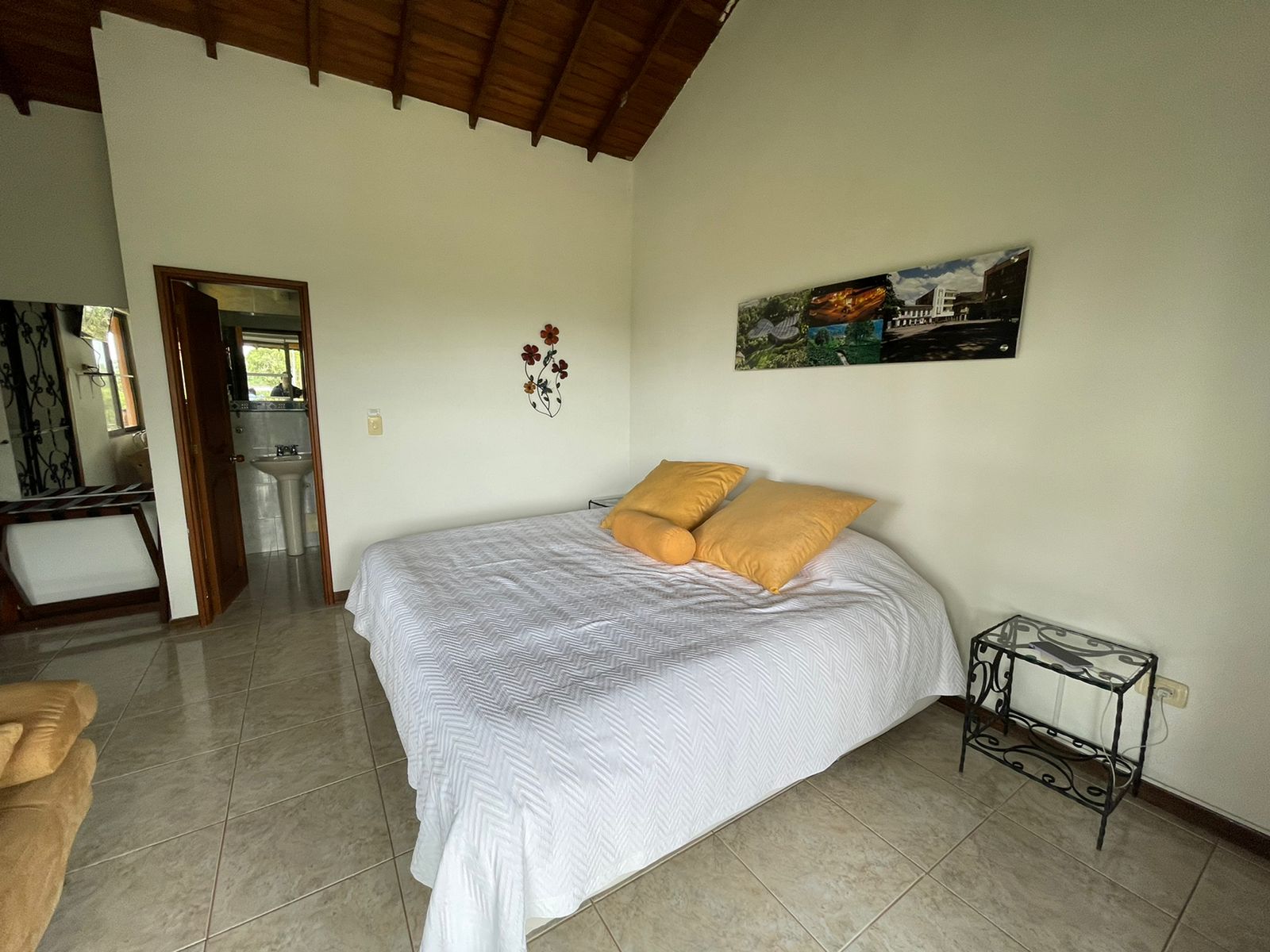 hotel campestre circacia quindio , habitacion para dos y tres personas (7).jpeg