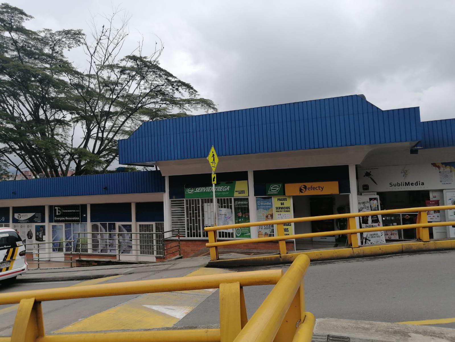 Se vende local en municipio de Armenia Quindío sector Parque de la Consti (2).jpg