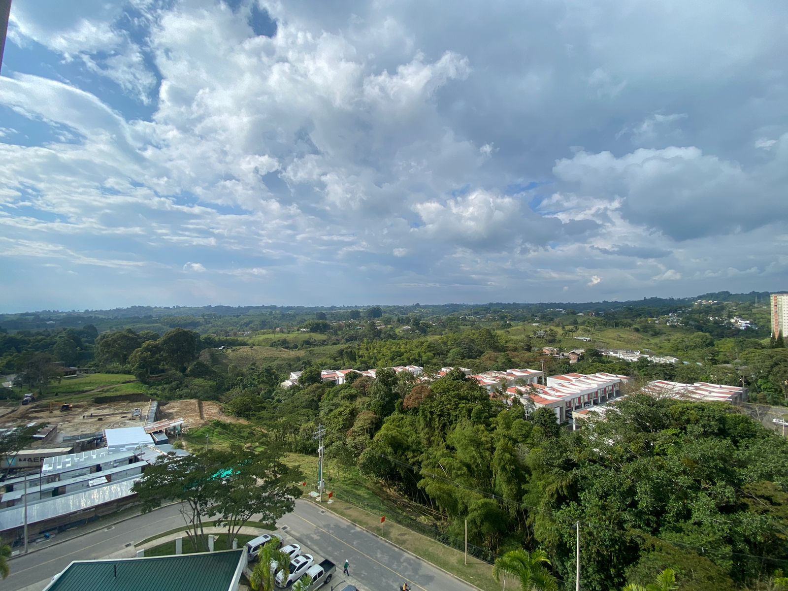 hermoso apartamento amoblado al norte de armenia en conjunto residencial  (1).jpeg