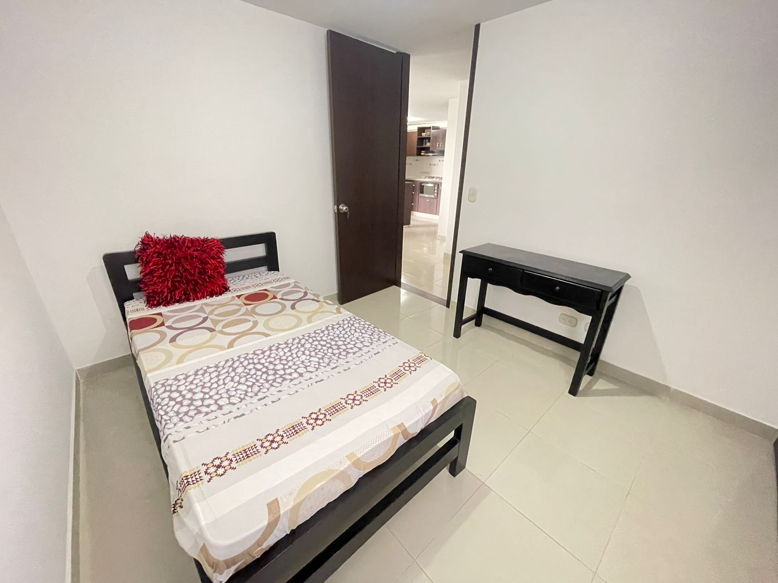 lindo apartamento amoblado al norte de armenia con espectaculares zonas sociales  (21).jpeg