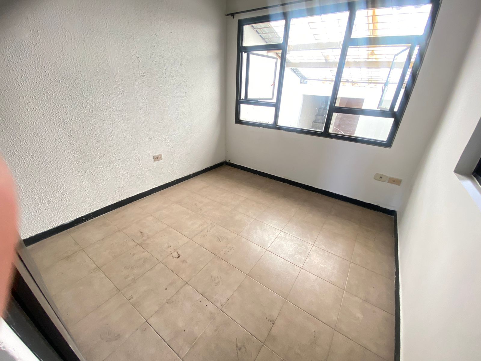 Se Vende Amplia Casa En El Sector Del Barrio La Arboleda Armenia Quindio  11.jpeg