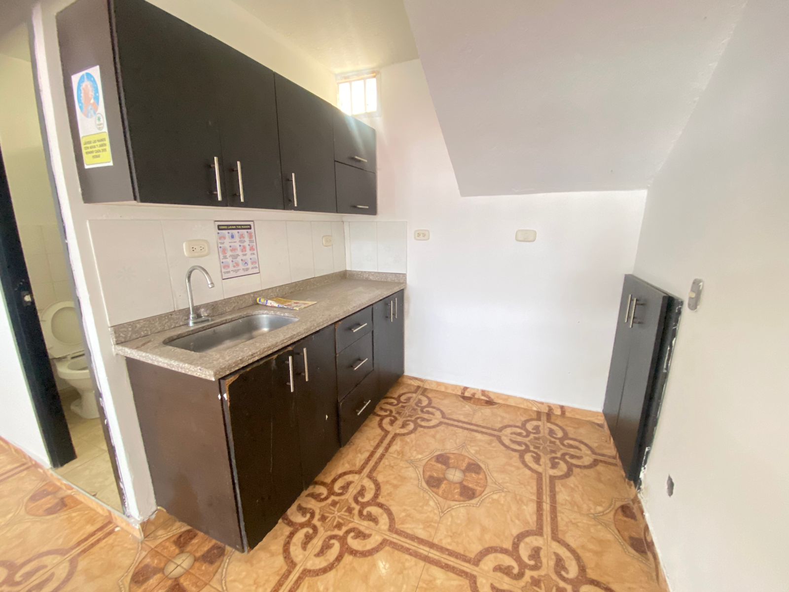 Se Vende Amplia Casa En El Sector Del Barrio La Arboleda Armenia Quindio  21.jpeg