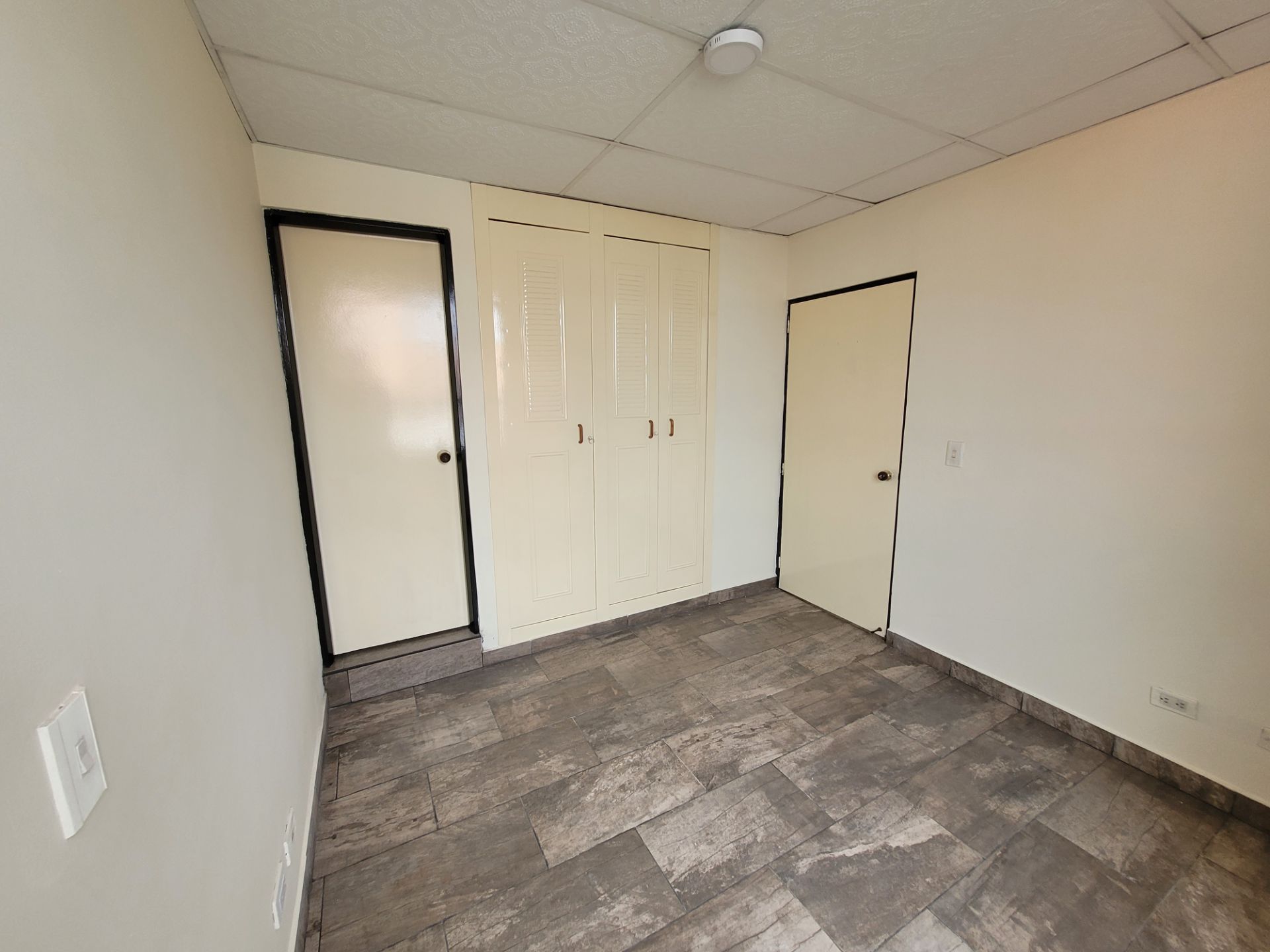 se arrienda apartamento en el sector del centro (5).jpg