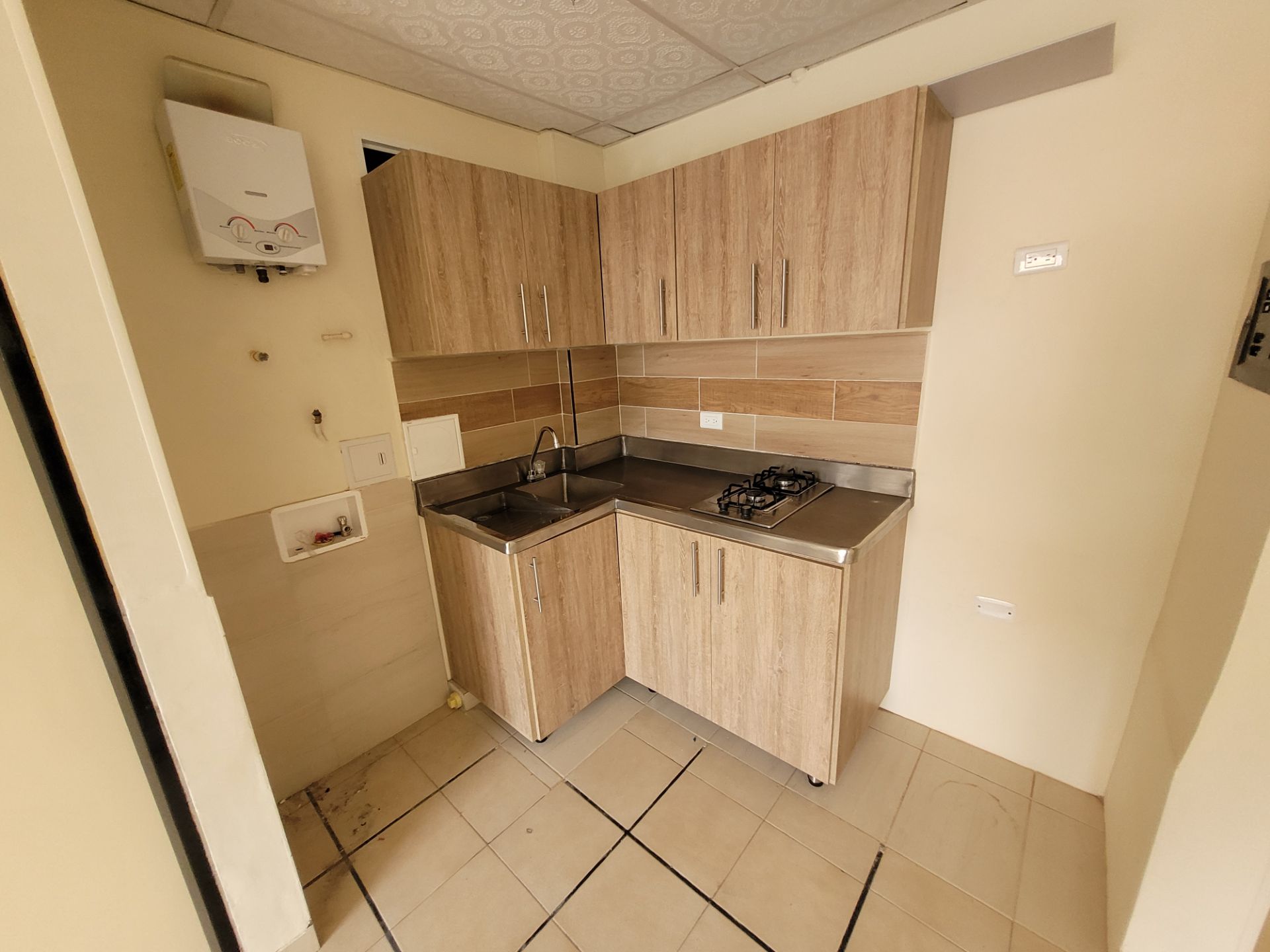 se arrienda apartamento en el sector del centro (10).jpg