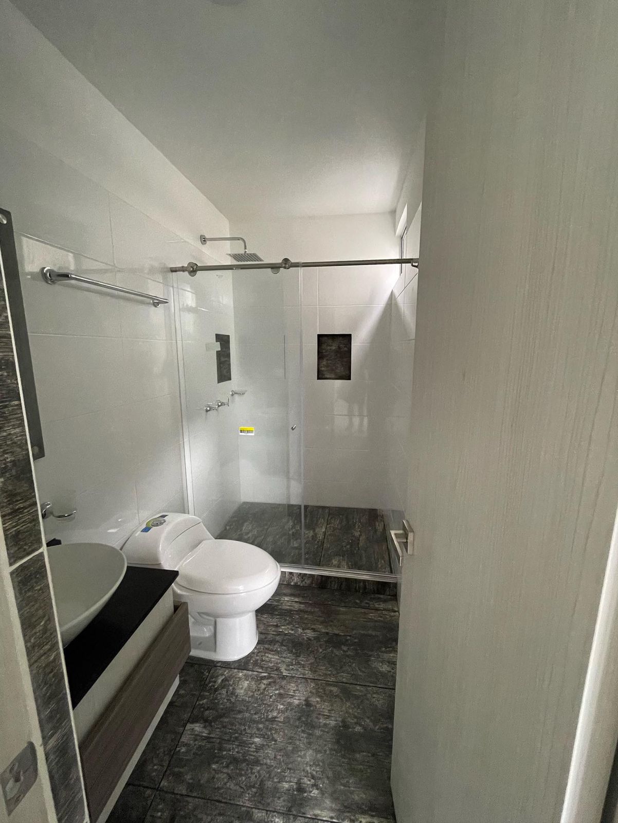 Se Vende Hermoso Apartamento En Zona Exclusiva Sector Oro Negro Norte Armenia Quindío (4).jpeg