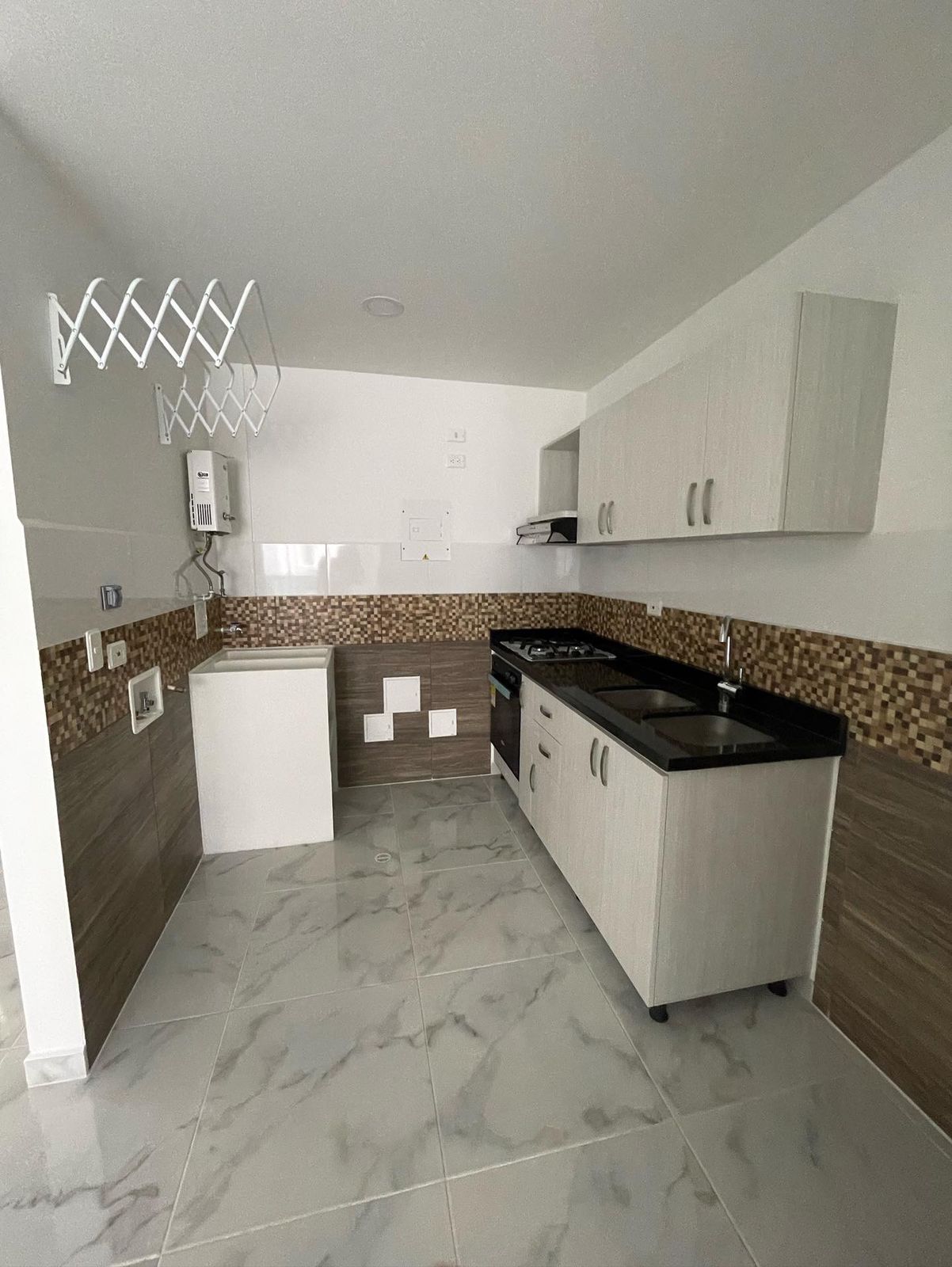 Se Vende Hermoso Apartamento En Zona Exclusiva Sector Oro Negro Norte Armenia Quindío (8).jpeg