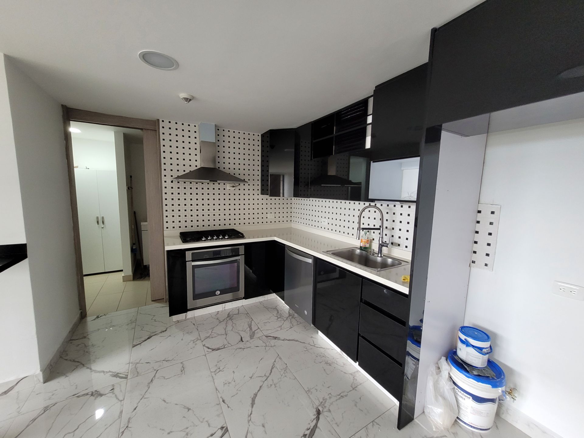 se arrienda apartamnto en el norte de armenia (7).jpg