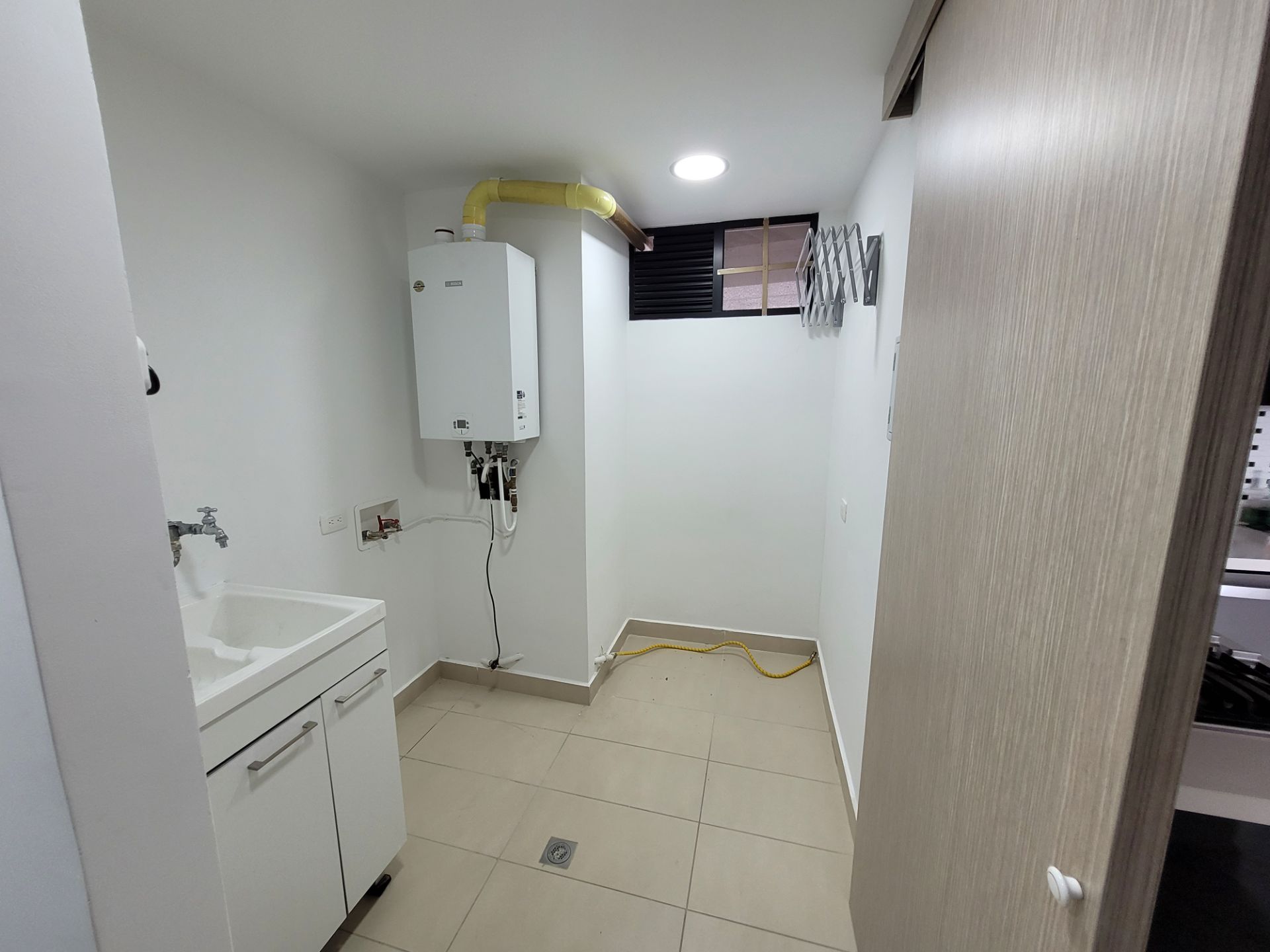 se arrienda apartamnto en el norte de armenia (10).jpg