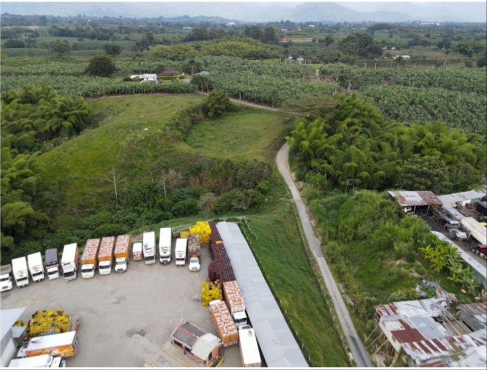 Se Vende Lote Industrial Y Comercial Vía Armenia La Tebaida  (5).jpg
