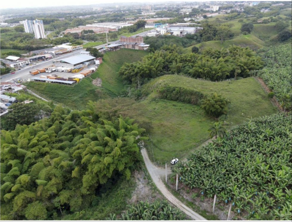 Se Vende Lote Industrial Y Comercial Vía Armenia La Tebaida  (11).jpg