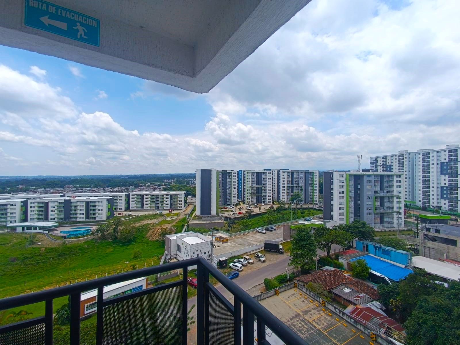 Se Vende Lindo Apartamento En Conjunto Cerrado Sector Puerto Espejo Sur Armenia Quindío (9).jpeg