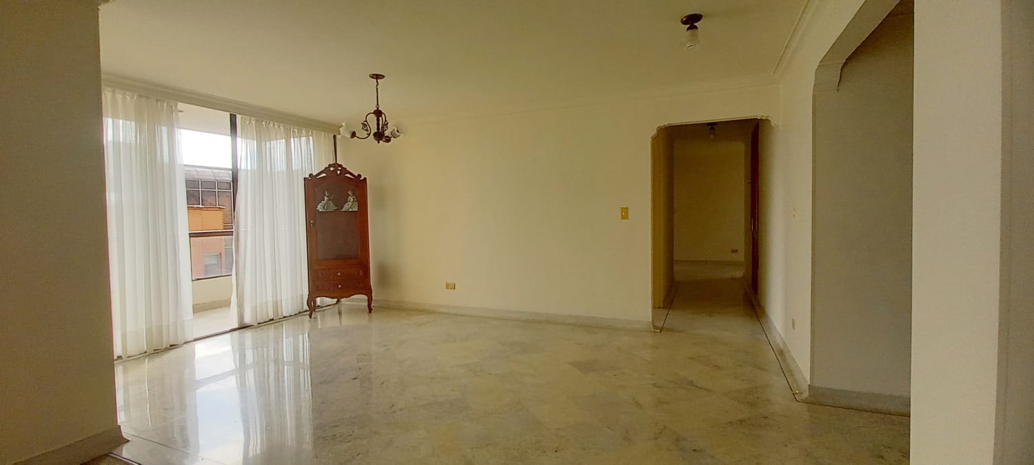 Se Vende Amplio Apartamento Sector Fundadores Clinicas Norte Armenia Quindío (9).jpeg