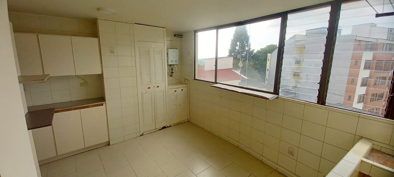 Se Vende Amplio Apartamento Sector Fundadores Clinicas Norte Armenia Quindío (12).jpeg