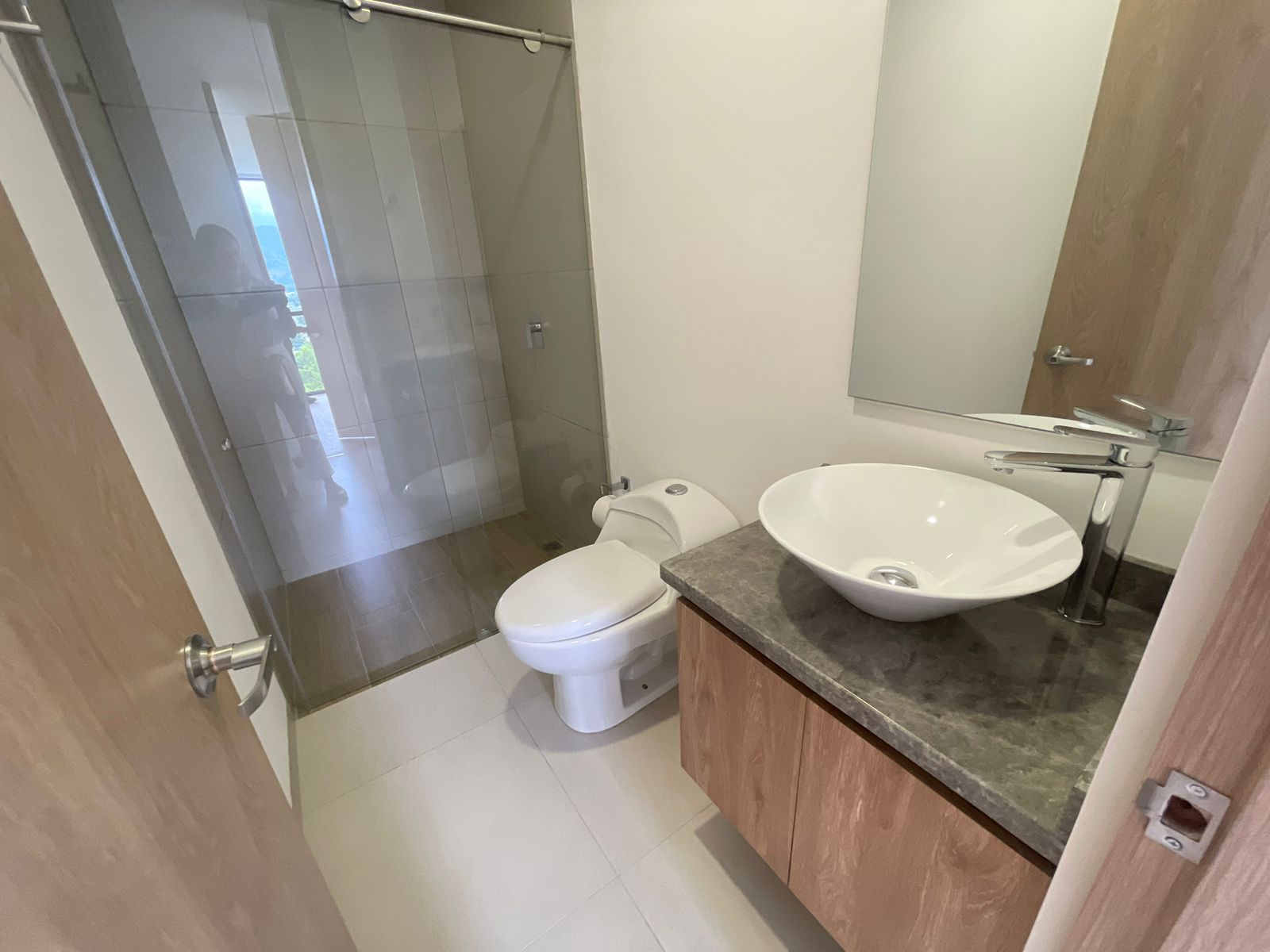 SE ARRIENDA APARTAMENTO SECTOR AVENIDA BOL (14).jpeg