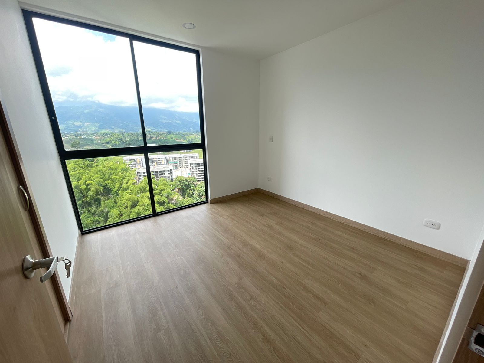 SE ARRIENDA APARTAMENTO SECTOR AVENIDA BOL (12).jpeg