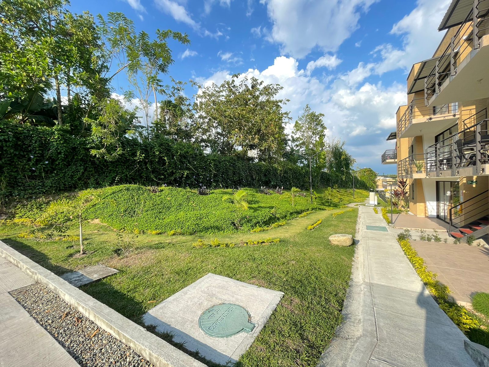 apartamento amoblado cerca club campestre  (6).jpg