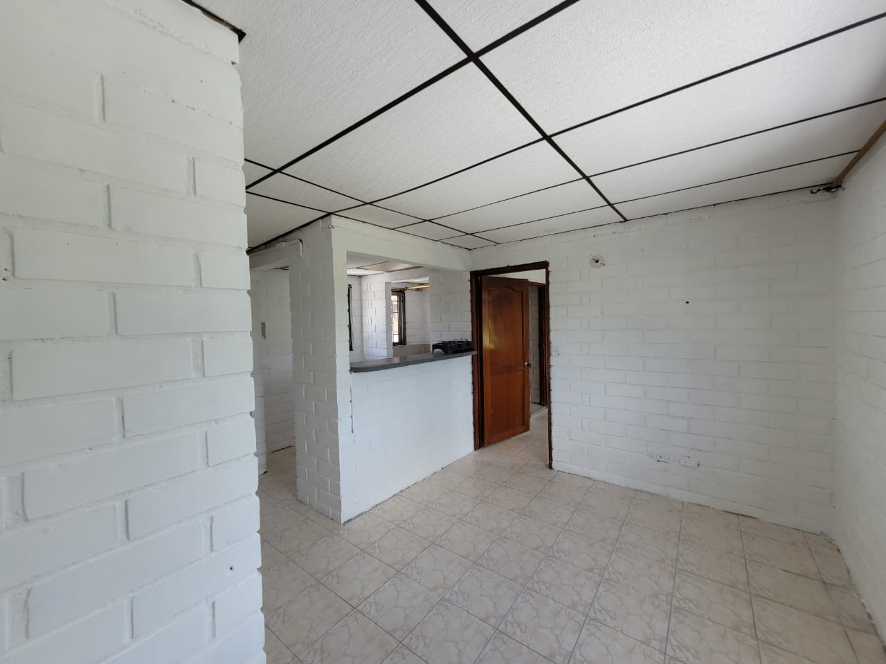 se arrienda aparat-estudio en los cambulos (11).jpg