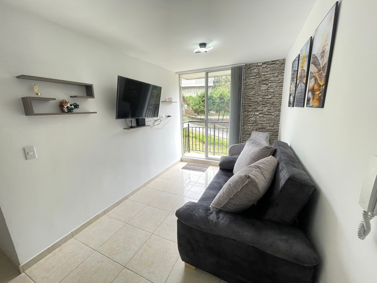 Apartamento amoblado sector oro negro (4).jpeg