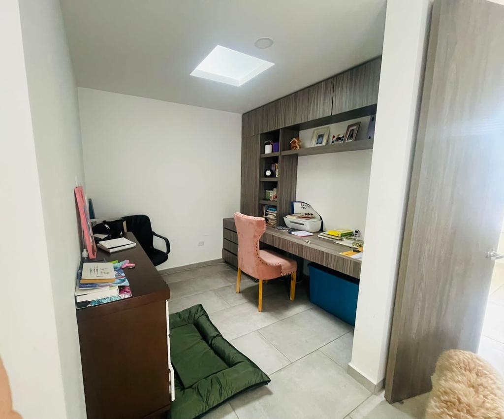 SE VENDE HERMOSA CASA REMODELADA VIA EL EDEN KM 2 (12).jpeg