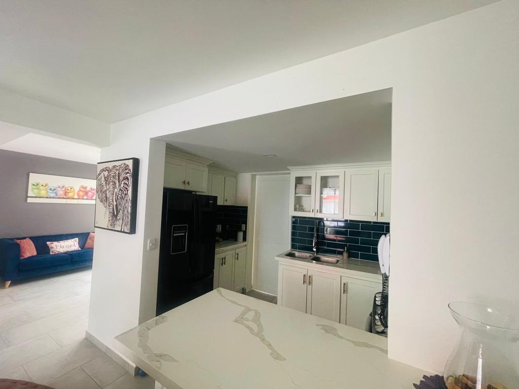 SE VENDE HERMOSA CASA REMODELADA VIA EL EDEN KM 2 (14).jpeg