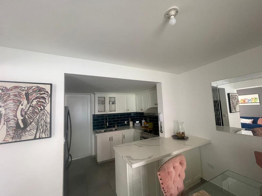 SE VENDE HERMOSA CASA REMODELADA VIA EL EDEN KM 2 (17).jpeg