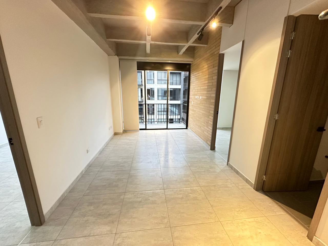 SE ARRIENDA APARTAMENTO EN MONSERRAT (9).jpeg