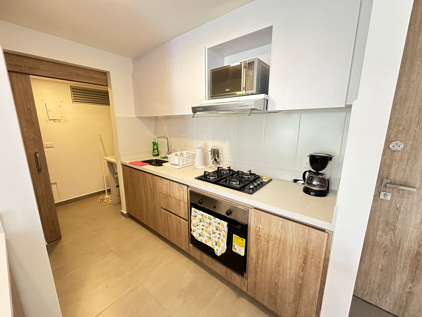 APARTAMENTO AMOBLADO SECTOR AVENIDA CENTENARIO  (3).jpeg