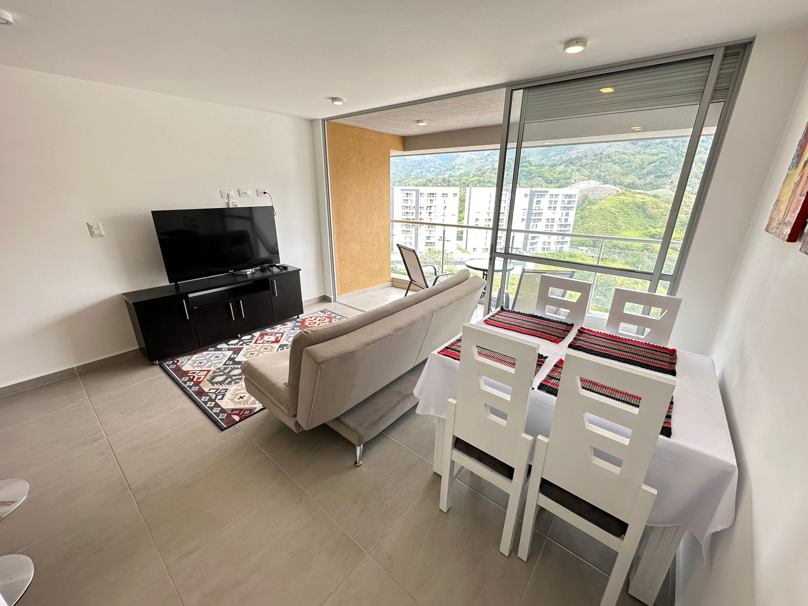 APARTAMENTO AMOBLADO SECTOR AVENIDA CENTENARIO  (12).jpeg