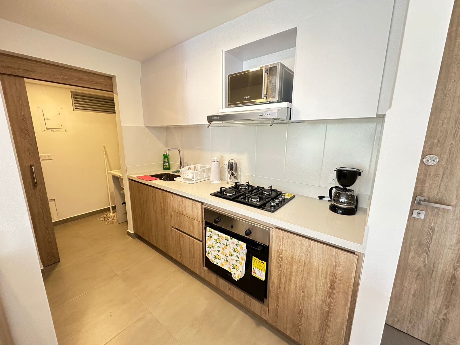 APARTAMENTO AMOBLADO SECTOR AVENIDA CENTENARIO  (4).jpeg