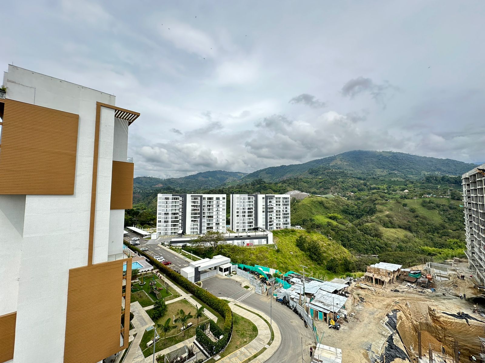 APARTAMENTO AMOBLADO SECTOR AVENIDA CENTENARIO  (15).jpeg