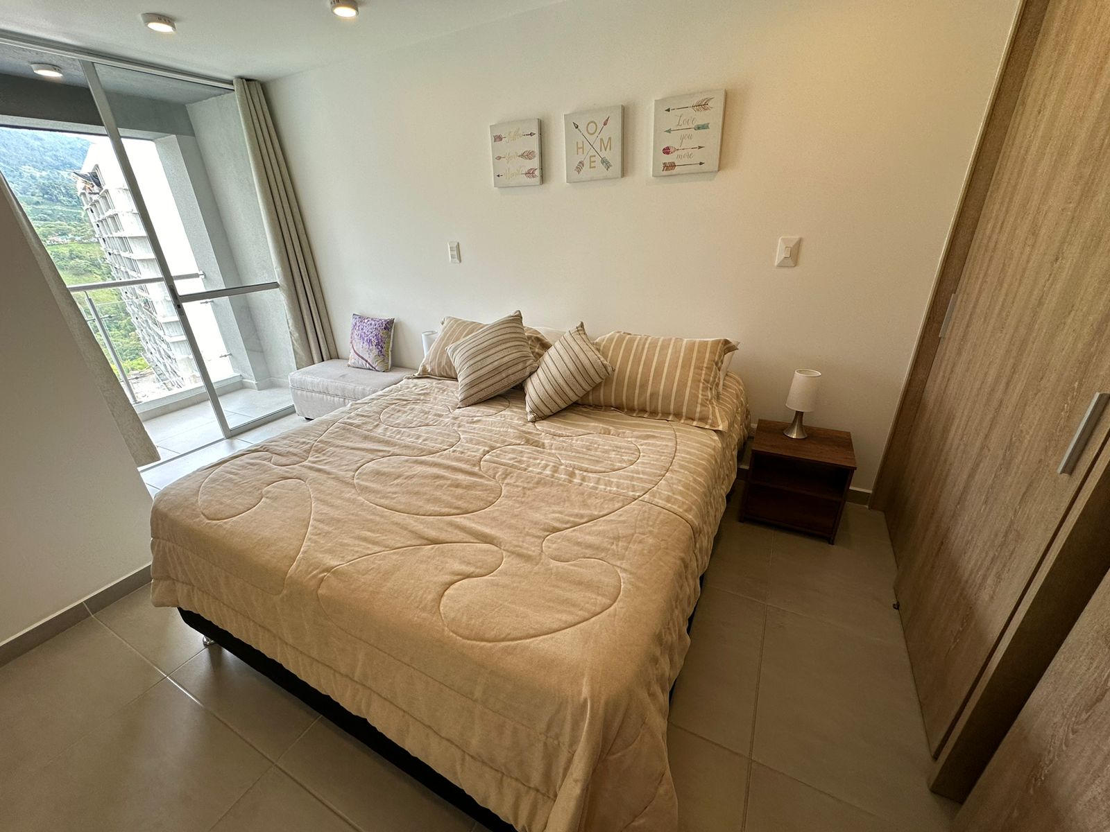 APARTAMENTO AMOBLADO SECTOR AVENIDA CENTENARIO  (19).jpeg