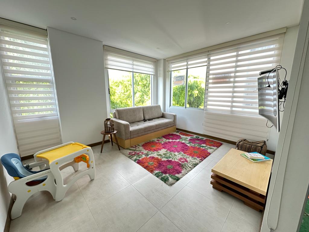 WhatsApp Image 2023-10-23 at 12.10.23 PM.jpeg