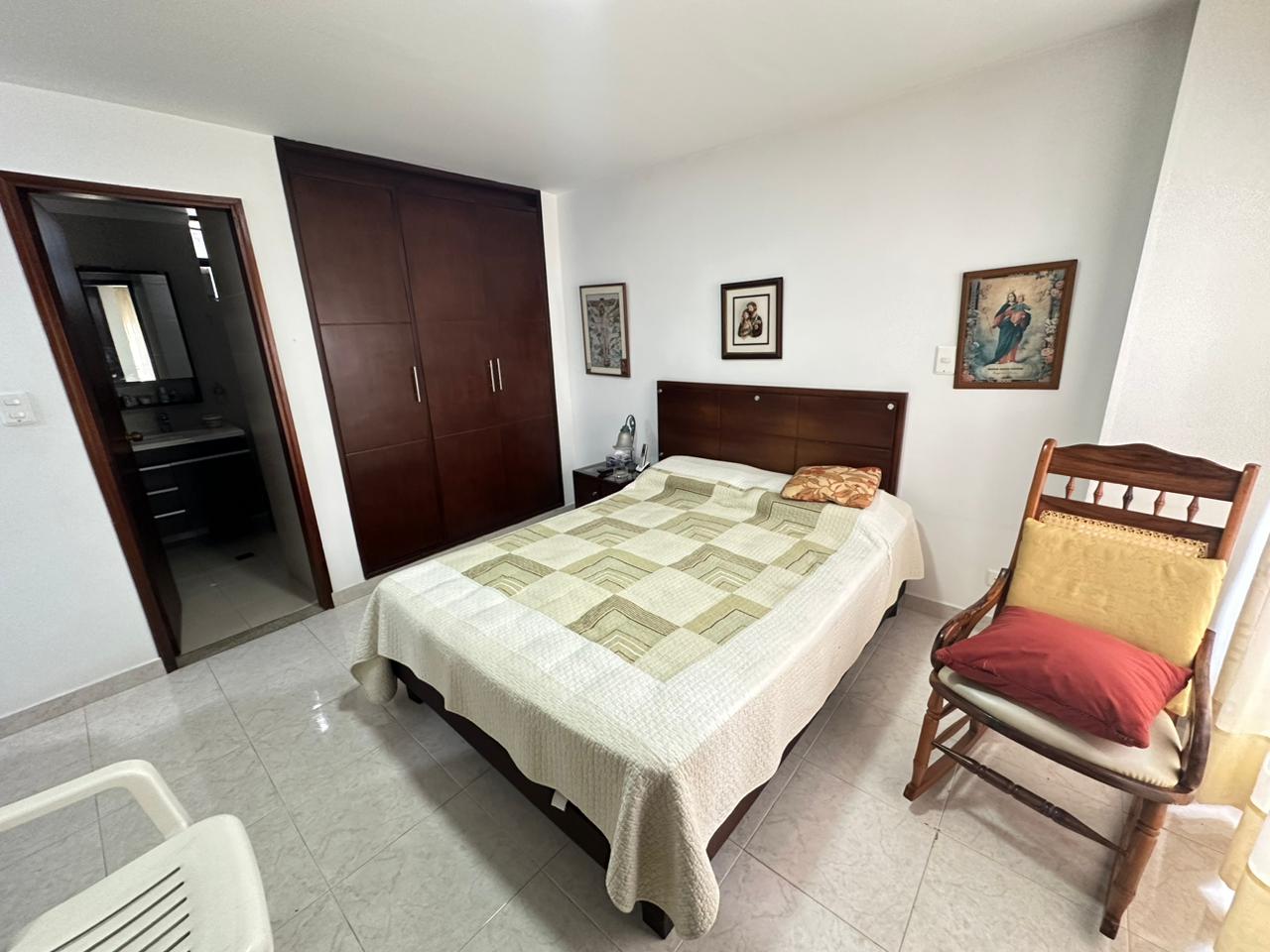 APARTAMENTO AMOBLADO  EN LAURELES  (4).jpeg