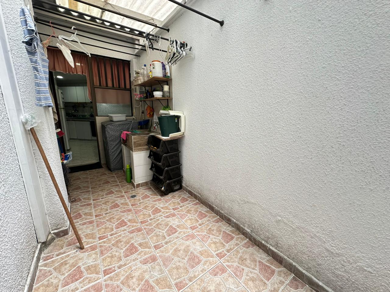 APARTAMENTO AMOBLADO  EN LAURELES  (17).jpeg