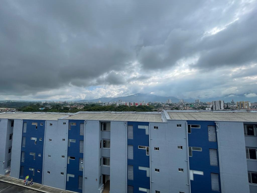 SE VENDE APTO EN BARRIO GRANADA - ARMENIA-QUINDIO (20).jpg