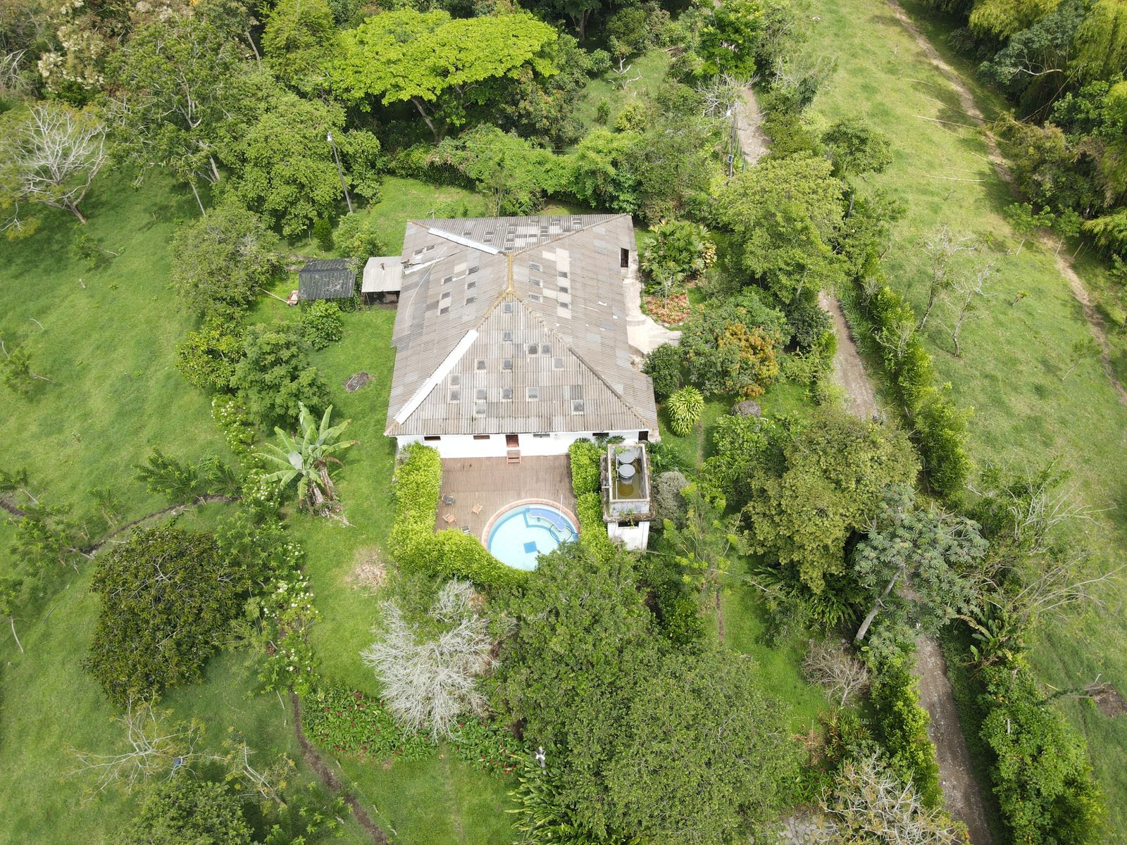 casa campestre en arriendo sector el caimo 25.jpg