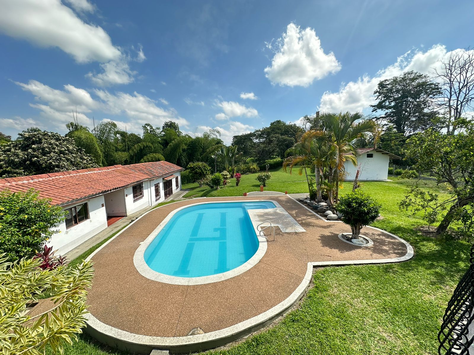 se vende finca lote tebaida- quindio (15).jpg