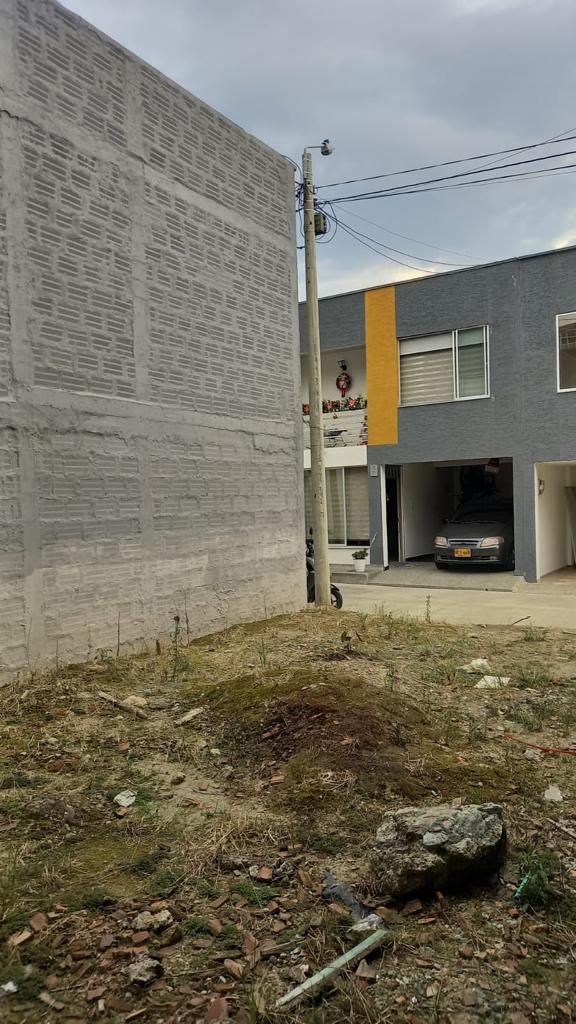 SE VENDE LOTE EN EL SECTOR DE GUADUALES DE LA VILLA - ARMENIA (9).jpg