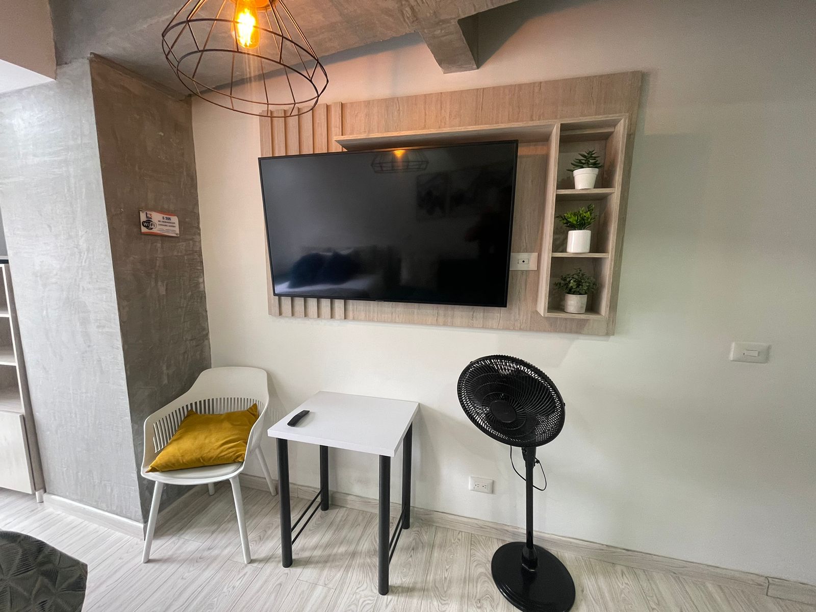 Apartaestudio alquiler por noches barrio la castellana  (1).jpg