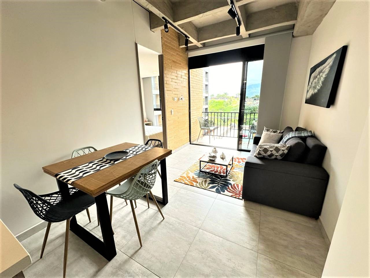 Apartestudio por mensualidad avenida centenario monserrat  (35).jpeg