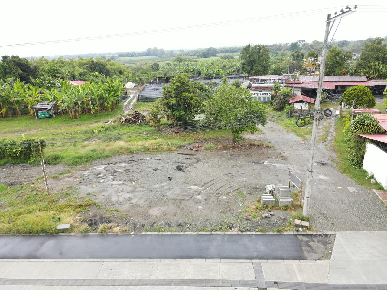 se arrenda local via montenegro sector mercar armenia quindio  (16).jpg