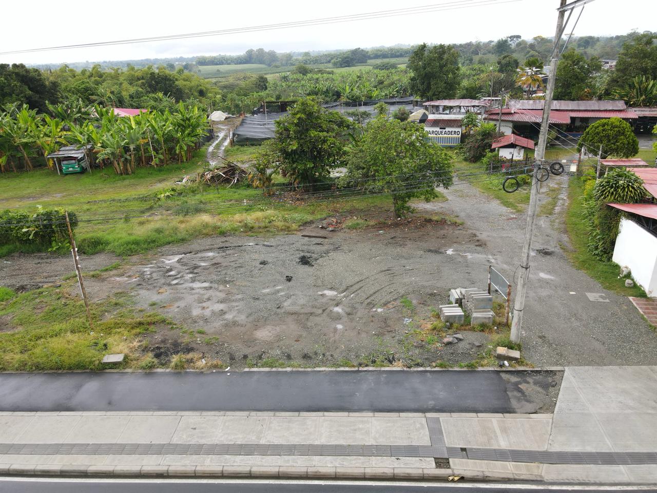 se arrenda local via montenegro sector mercar armenia quindio  (19).jpg