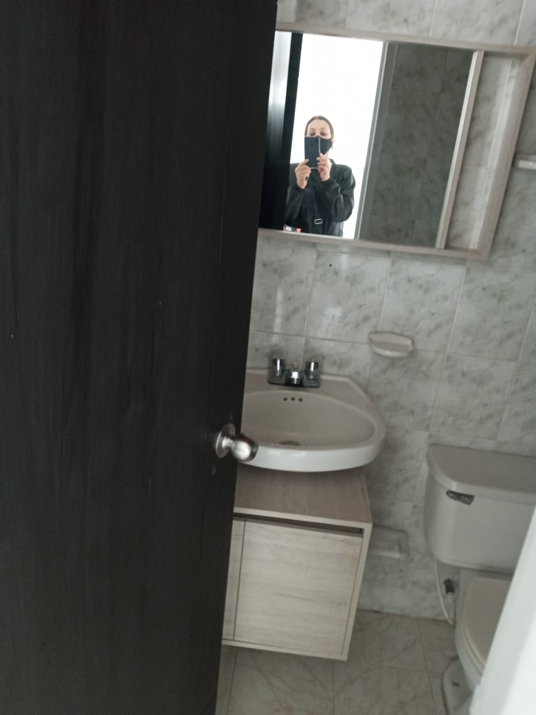 se arrienda partamento nisa bulebar  norte de armenia  (15).jpg