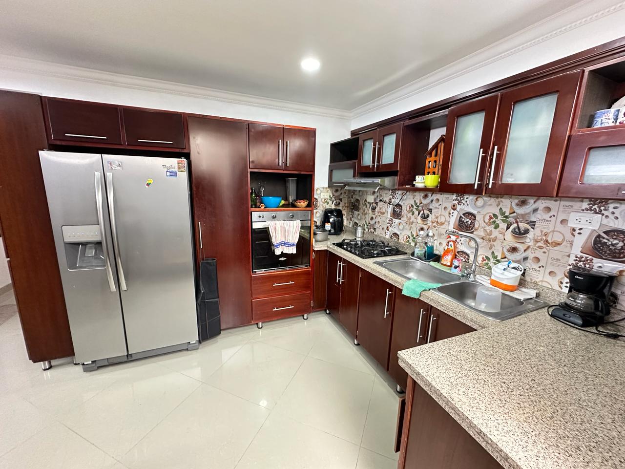 Casa amoblada en la tebaida amplia con excelentes acabados (9).jpeg