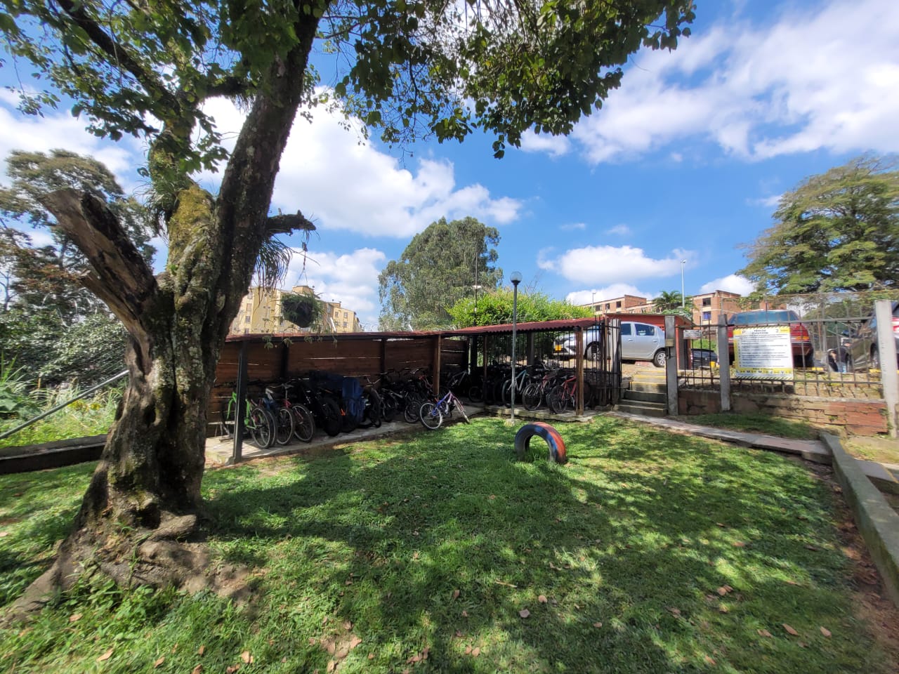 Se vende apartamento en la Av. centenario. Armenia, Quindio (25).jpg