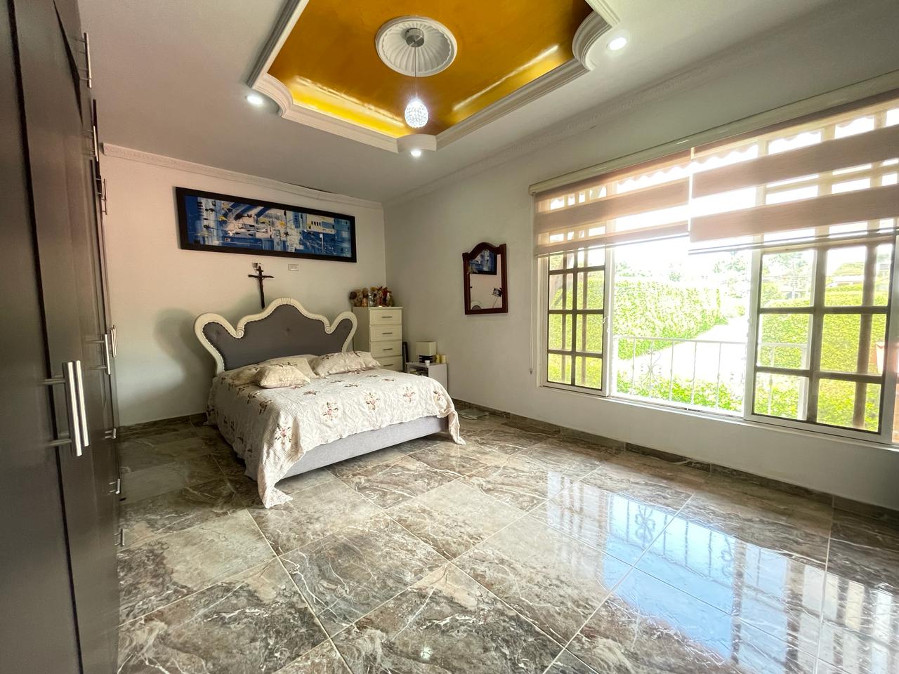 se vende casa campestre Armenia, Quindio (2).jpg