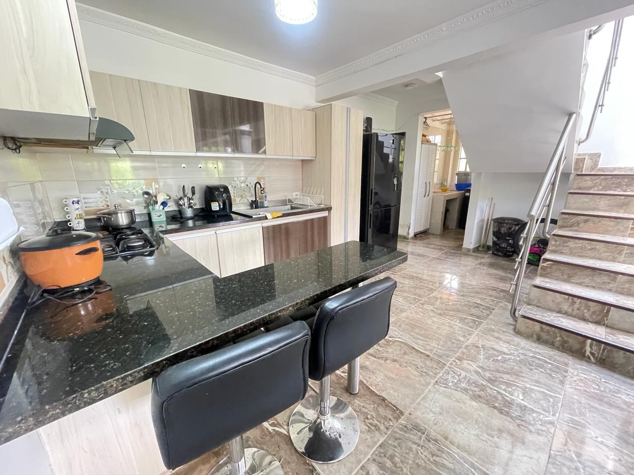 se vende casa campestre Armenia, Quindio (8).jpg